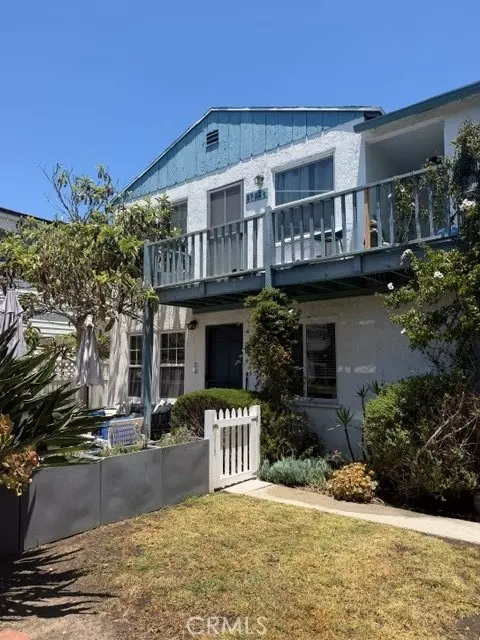 2722 Grand Canal, Los Angeles, CA 90291