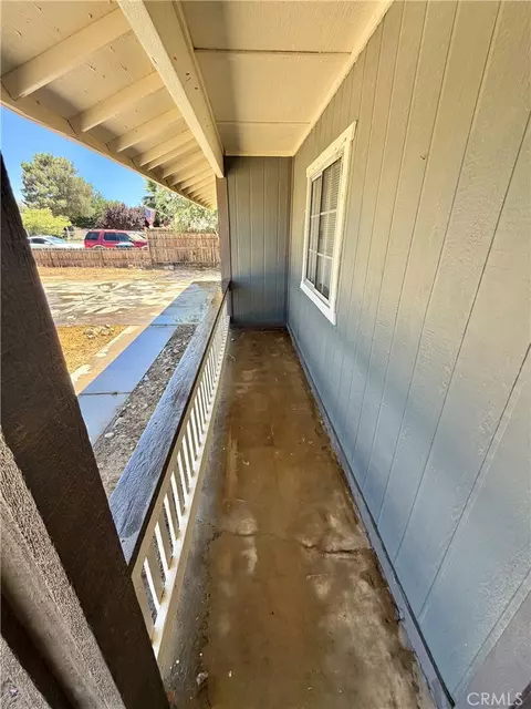 Exterior - 39355 169th E, Lake Los Angeles, CA 93591 photo 2 of 6