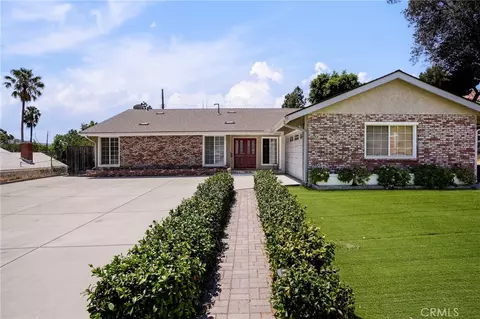 13719 Gavina Ave, Sylmar, CA 91342