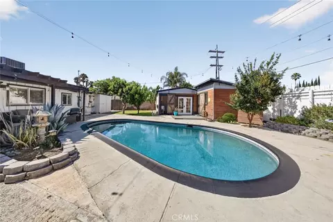 Exterior - 7959 Bothwell Rd, Reseda, CA 91335 photo 17 of 25
