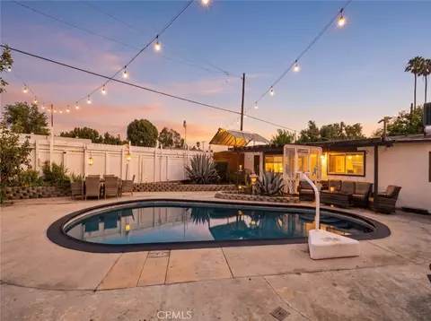 Exterior - 7959 Bothwell Rd, Reseda, CA 91335 photo 25 of 25
