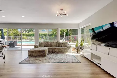 Living - 2353 Burnside St, Simi Valley, CA 93065 photo 1 of 2