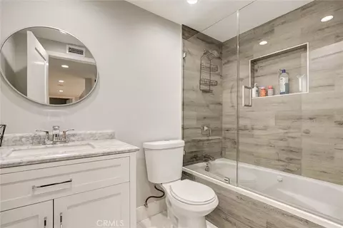 Bath - 2353 Burnside St, Simi Valley, CA 93065 photo 3 of 4