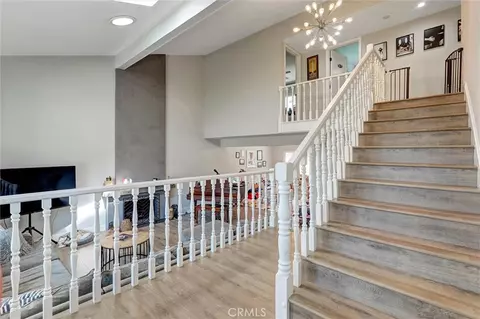 Entry Way - 2353 Burnside St, Simi Valley, CA 93065 photo 5 of 10
