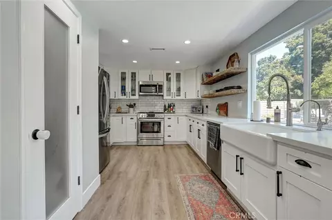 Kitchen - 2353 Burnside St, Simi Valley, CA 93065 photo 2 of 4