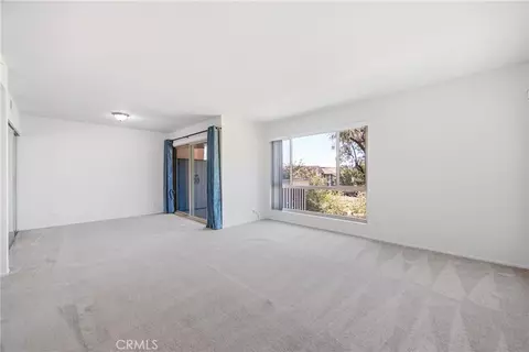 Living - 254 Sequoia Ct #26, Thousand Oaks, CA 91360 photo 4 of 4