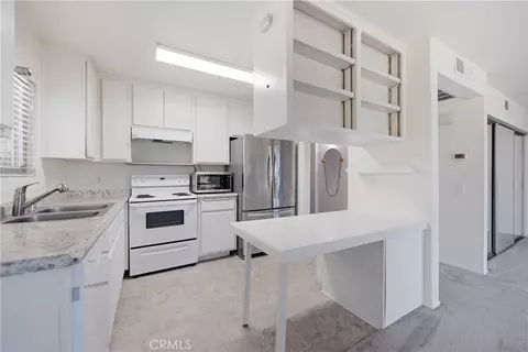 Kitchen - 254 Sequoia Ct #26, Thousand Oaks, CA 91360 photo 1 of 2