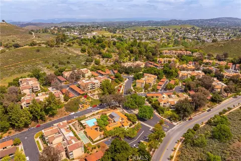 View/Area - 254 Sequoia Ct #26, Thousand Oaks, CA 91360 photo 2 of 2