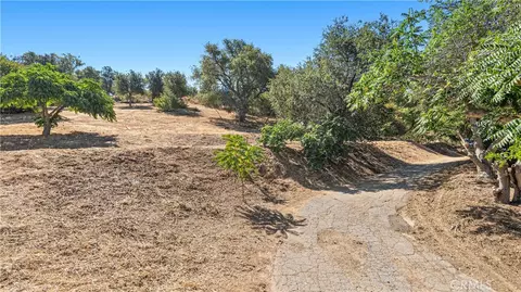 1194 Black Cyn, Simi Valley, CA 93063 photo 3