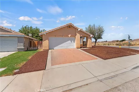 Exterior - 1645 E Kettering, Lancaster, CA 93535 photo 5 of 12