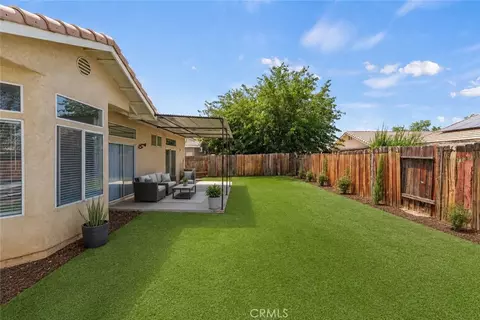Exterior - 1645 E Kettering, Lancaster, CA 93535 photo 11 of 12