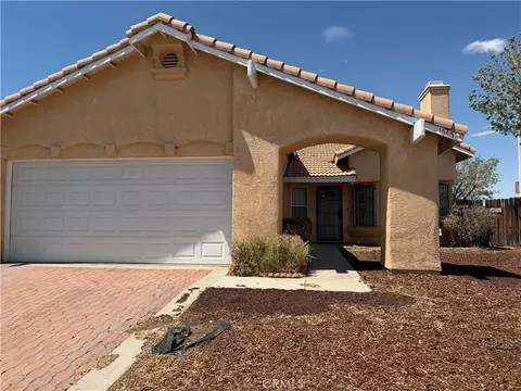 Exterior - 1645 E Kettering, Lancaster, CA 93535 photo 2 of 12