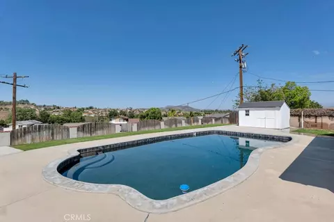 Exterior - 805 Moffatt Cir, Simi Valley, CA 93065 photo 7 of 18