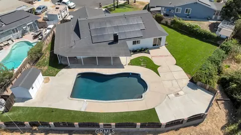 View/Area - 805 Moffatt Cir, Simi Valley, CA 93065 photo 6 of 12