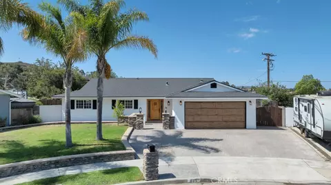 Exterior - 805 Moffatt Cir, Simi Valley, CA 93065 photo 2 of 18