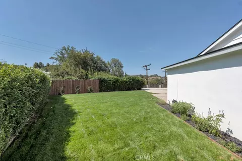 Exterior - 805 Moffatt Cir, Simi Valley, CA 93065 photo 16 of 18