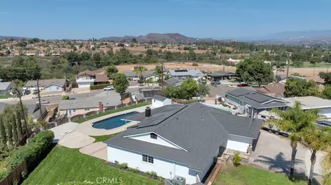 View/Area - 805 Moffatt Cir, Simi Valley, CA 93065 photo 9 of 12