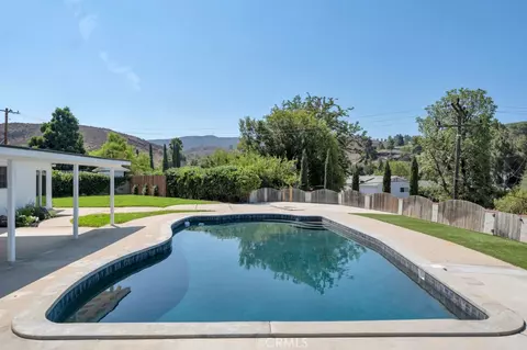 Exterior - 805 Moffatt Cir, Simi Valley, CA 93065 photo 6 of 18