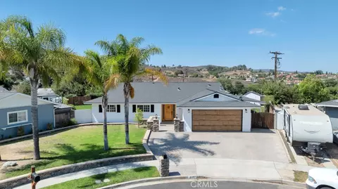 View/Area - 805 Moffatt Cir, Simi Valley, CA 93065 photo 3 of 12
