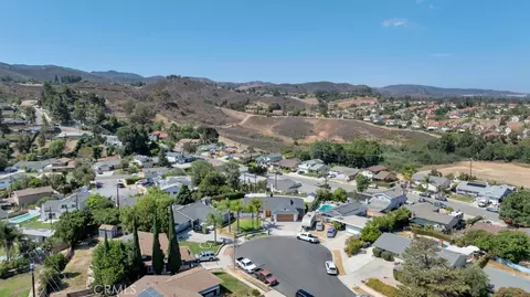 View/Area - 805 Moffatt Cir, Simi Valley, CA 93065 photo 1 of 12