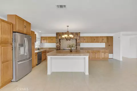 Kitchen - 805 Moffatt Cir, Simi Valley, CA 93065 photo 5 of 7