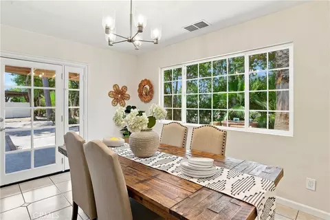 Dining - 7635 Fallbrook, West Hills, CA 91304 photo 2 of 5
