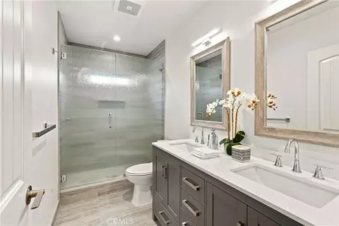 Bath - 7635 Fallbrook, West Hills, CA 91304 photo 5 of 6