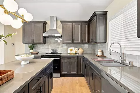 Kitchen - 7635 Fallbrook, West Hills, CA 91304 photo 9 of 11