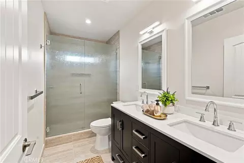 Bath - 7635 Fallbrook, West Hills, CA 91304 photo 6 of 6