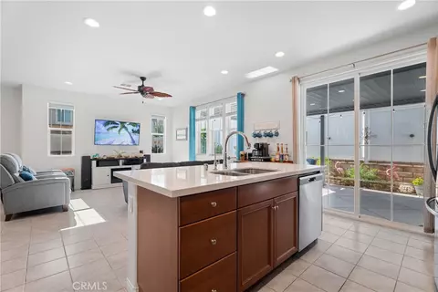 Kitchen - 339 Hydrangea, Fillmore, CA 93015 photo 3 of 4