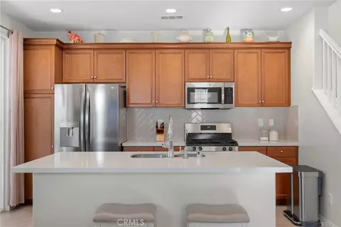 Kitchen - 339 Hydrangea, Fillmore, CA 93015 photo 2 of 4