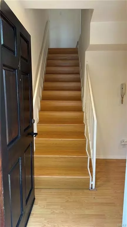 Entry Way - 421 Porter St, Glendale, CA 91205 photo 1 of 4