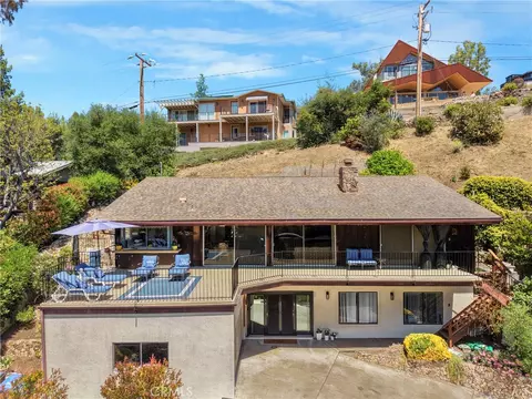 2232 E Lakeshore Dr, Agoura Hills, CA 91301