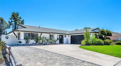 52 Sandra Ct, Newbury Park, CA 91320
