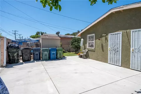 Exterior - 15116 S Lime Ave, Compton, CA 90221 photo 10 of 22