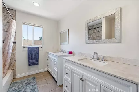 Bath - 43626 Easy St, Lancaster, CA 93535 photo 2 of 3