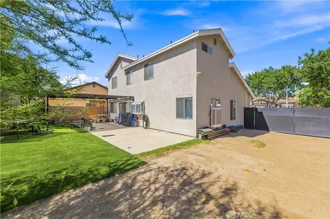 Exterior - 43626 Easy St, Lancaster, CA 93535 photo 3 of 4