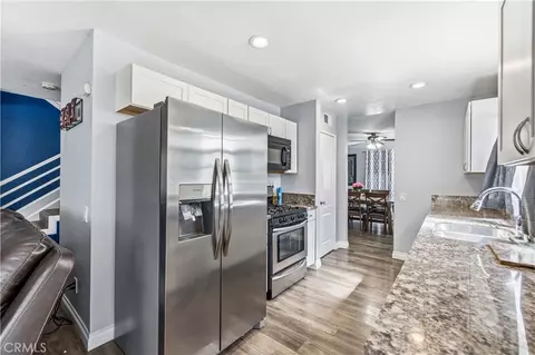 Kitchen - 43626 Easy St, Lancaster, CA 93535 photo 4 of 4