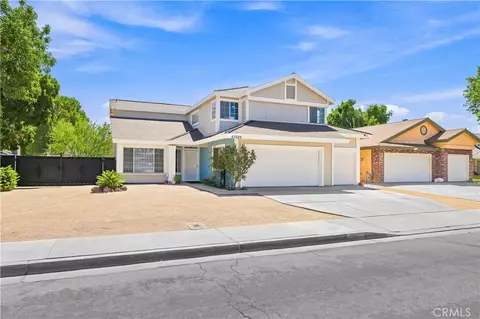 Exterior - 43626 Easy St, Lancaster, CA 93535 photo 2 of 4