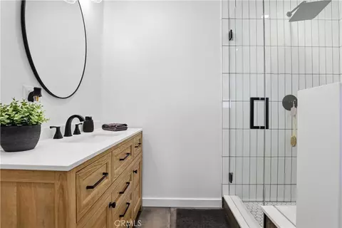 Bath - 2019 Hietter, Simi Valley, CA 93063 photo 2 of 6