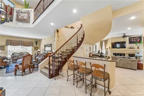 Entry Way - 24515 Ebelden, Newhall, CA 91321 photo 1 of 2