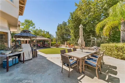 Exterior - 24515 Ebelden, Newhall, CA 91321 photo 5 of 6