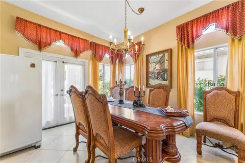 Dining - 24515 Ebelden, Newhall, CA 91321 photo 1 of 1
