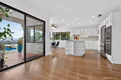 Kitchen - 11407 Edenberg Ave, Porter Ranch, CA 91326 photo 2 of 4