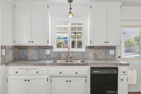 Kitchen - 1394 Parkhurst, Simi Valley, CA 93065 photo 1 of 3