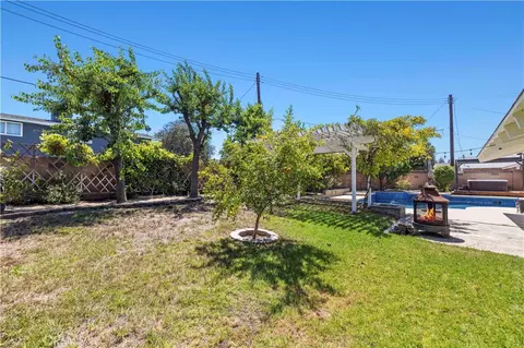 Exterior - 1394 Parkhurst, Simi Valley, CA 93065 photo 19 of 25