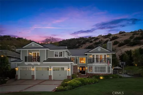 8201 Quiet Hills Ct, West Hills, CA 91304