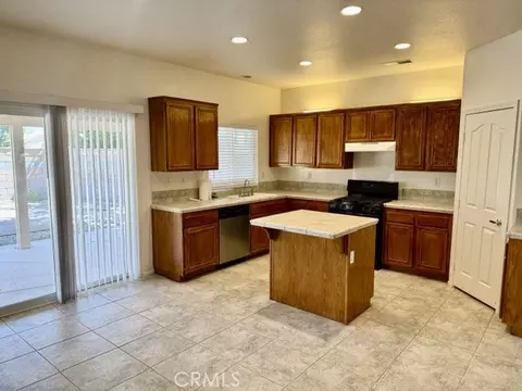 Kitchen - 2759 Legends, Lancaster, CA 93536 photo 4 of 4