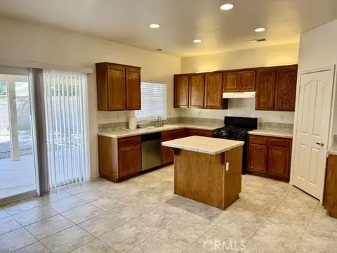 Kitchen - 2759 Legends, Lancaster, CA 93536 photo 4 of 4