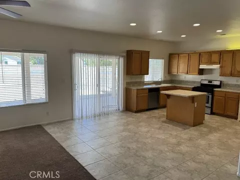 Living - 2759 Legends, Lancaster, CA 93536 photo 6 of 10